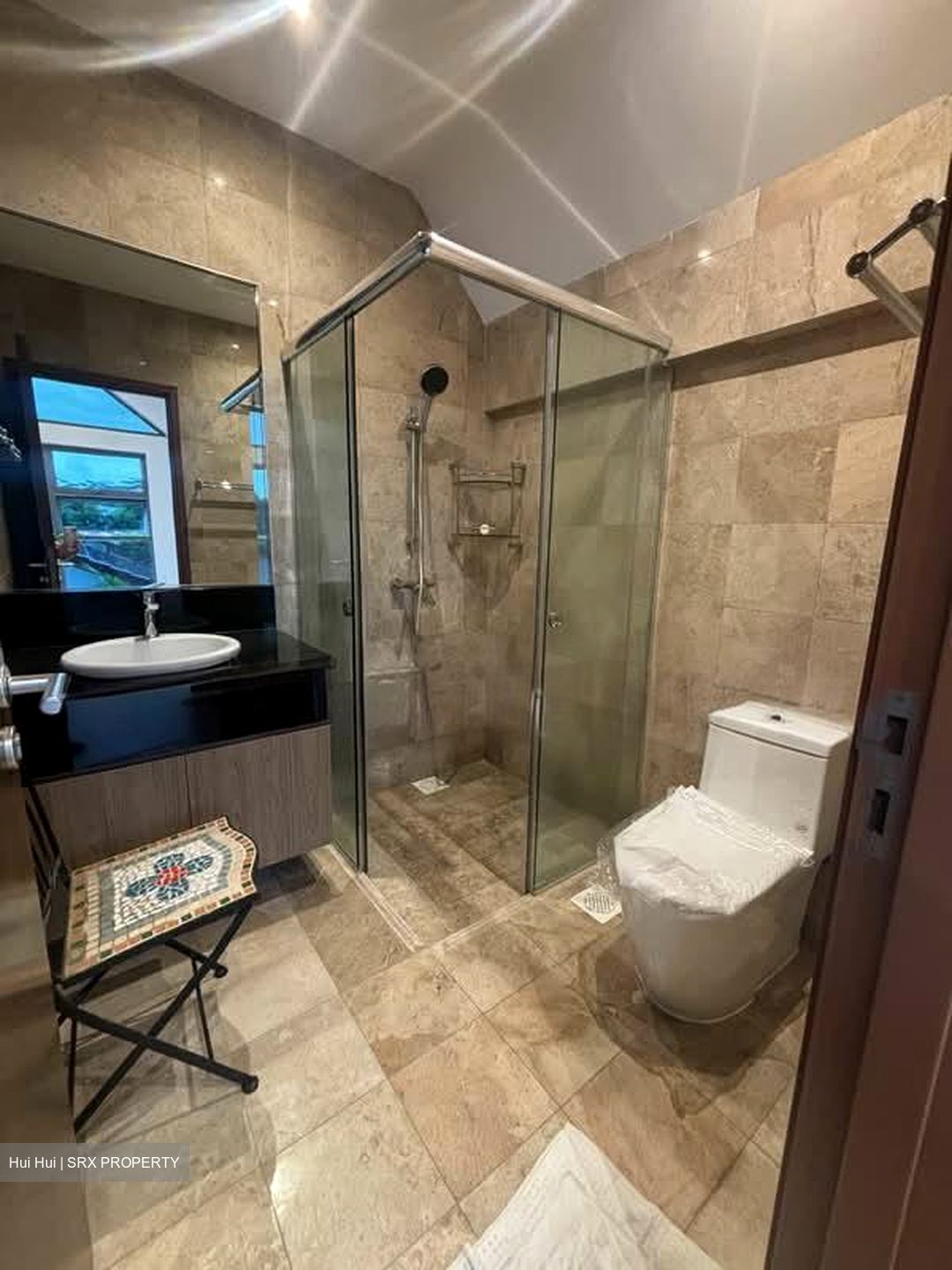 Sixth Avenue (D10), Terrace #549973921